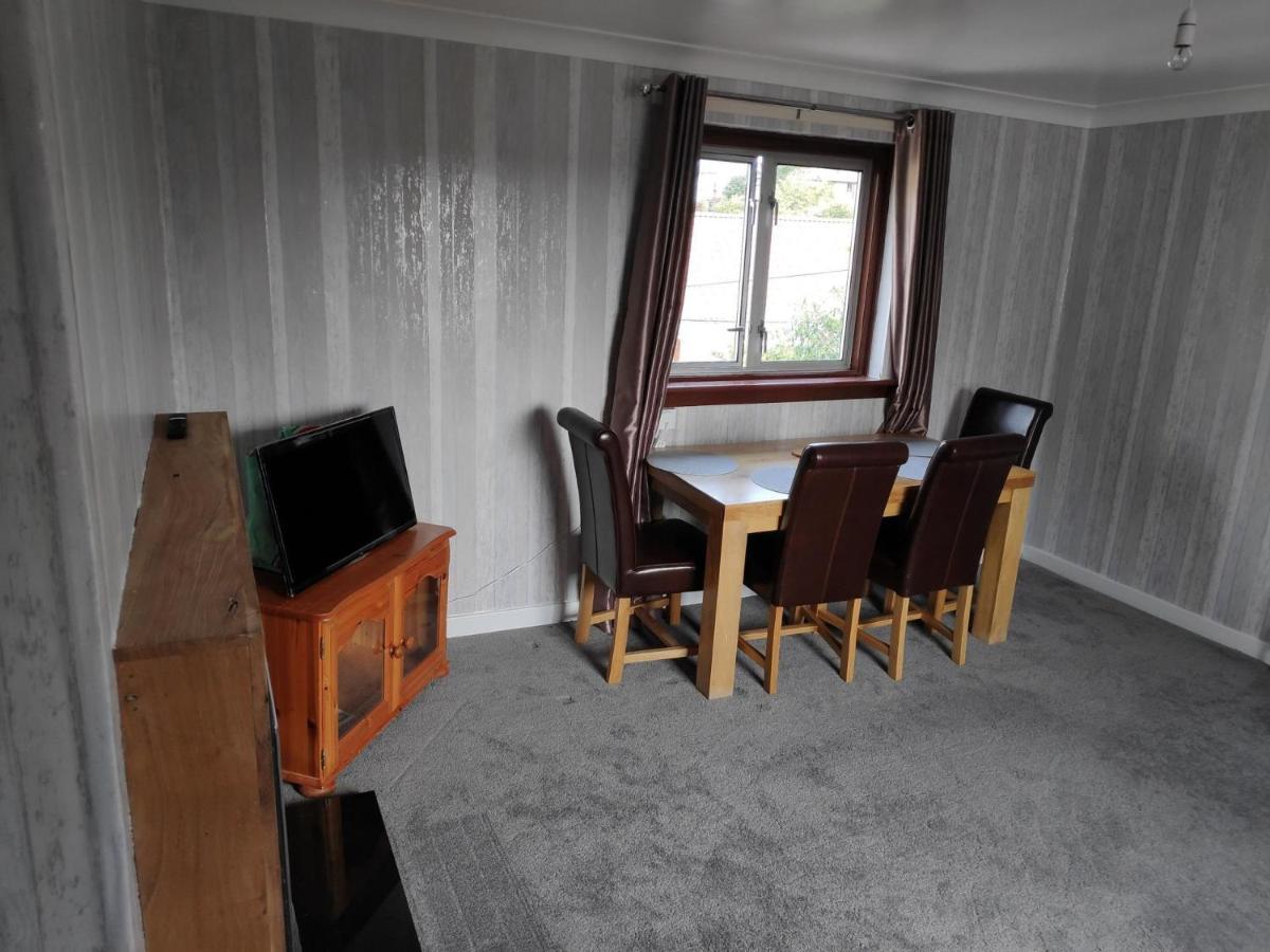 Lovely 2Bd Flat In Picturesque Limekilns Fife Bagian luar foto