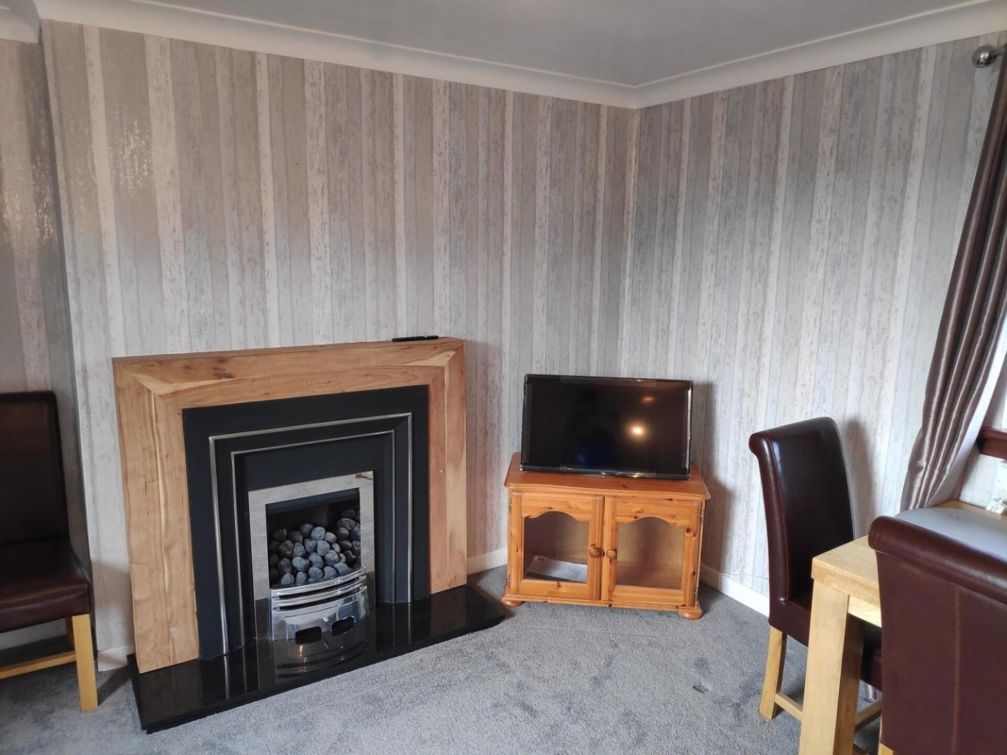 Lovely 2Bd Flat In Picturesque Limekilns Fife Bagian luar foto
